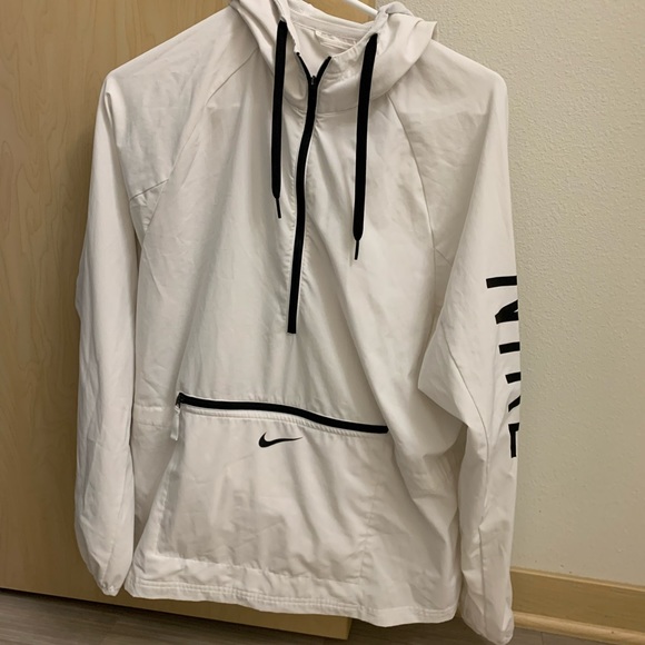 Nike Tops - Nike women’s half zip